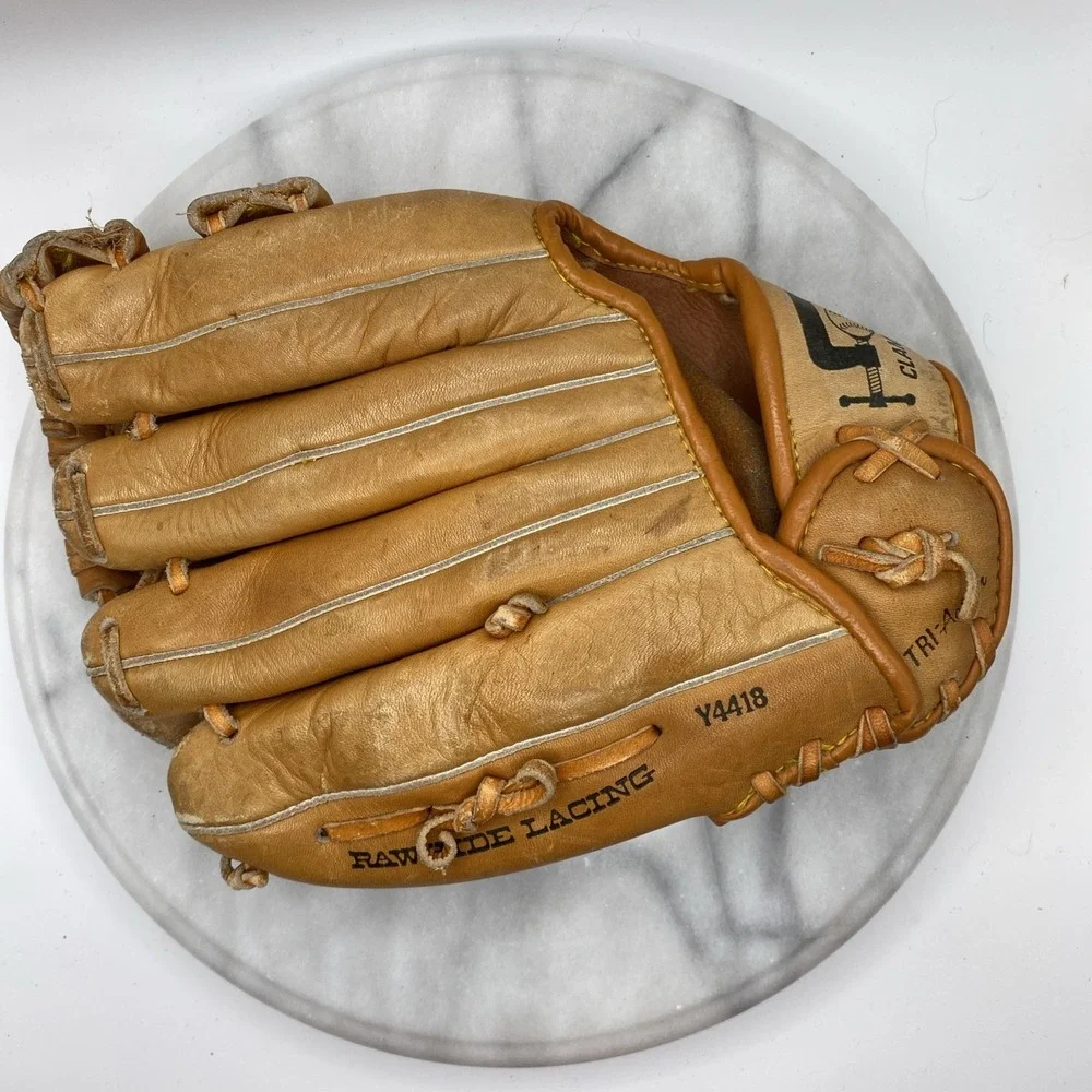 Louisville Slugger LSG44 Glove Graig Nettles Autographed RHT Y4418 Baseball Mitt